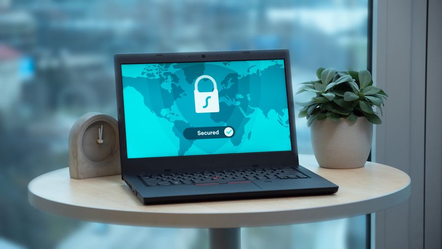 Ecran d'ordinateur affichant une interface de securite reseau